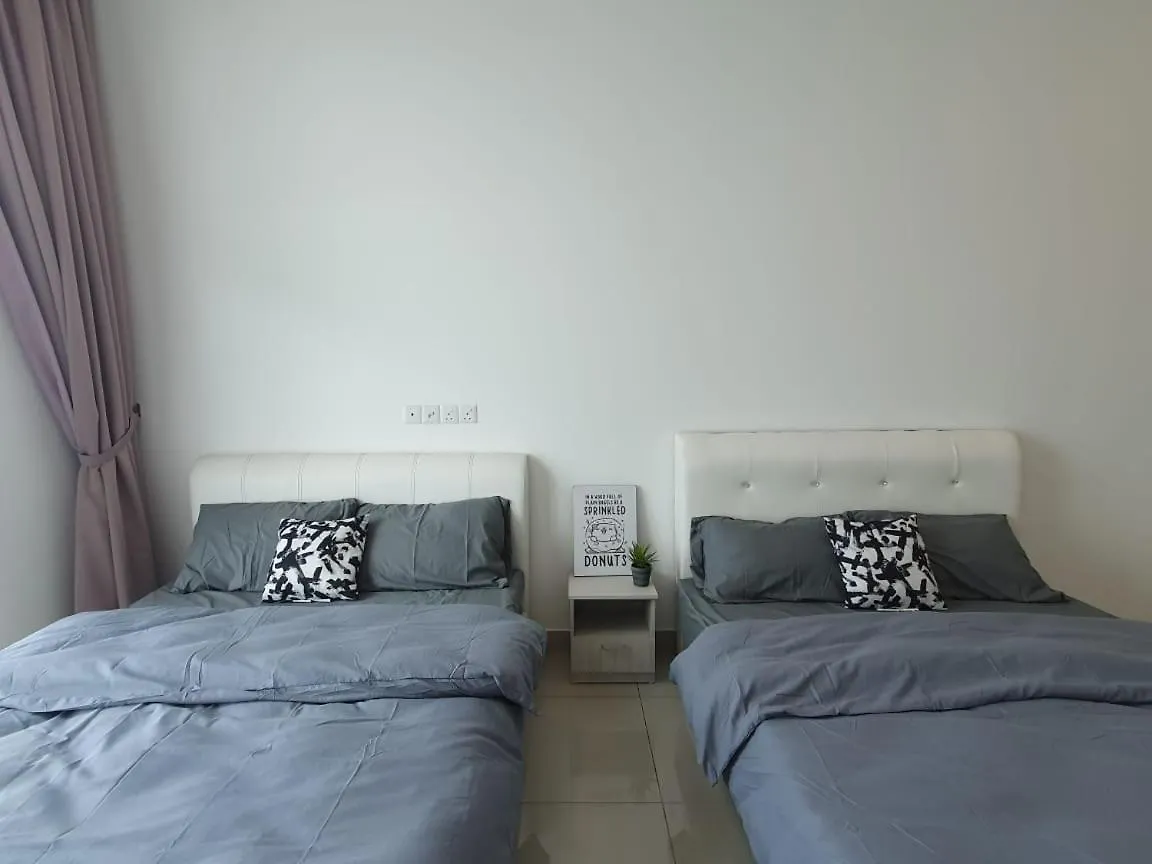Seaview Condo 10Pax #10Minqueensbay #15Minspice Bayan Lepas Apartment