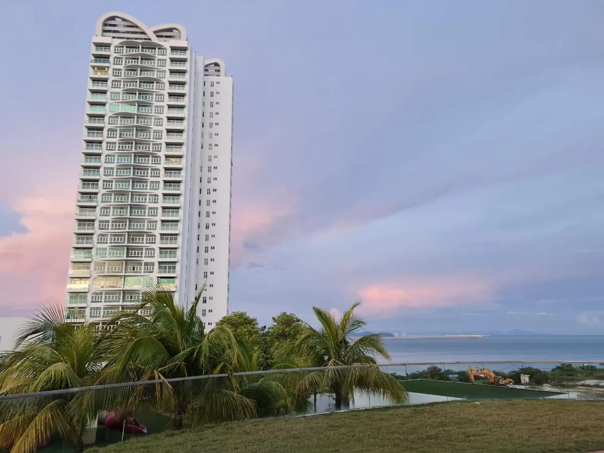 Seaview Condo 10Pax #10Minqueensbay #15Minspice Bayan Lepas